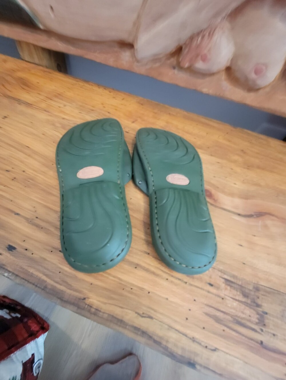 Born Sz 8 Forest Green Leather Slide Sandal w/Stud Detailing. Everyday Casual - Picture 8 of 12